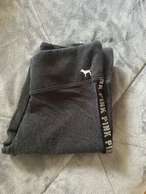 PINK Victoria's Secret Black Logo Leggings